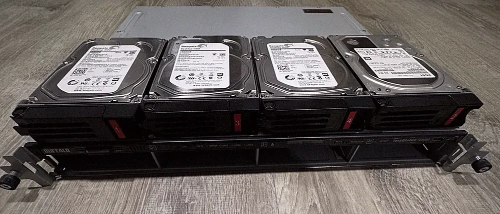 Buffalo Nas Storage Array TS6400RN3204 4x4TB Drives included (16TB) (10GB) Lan
